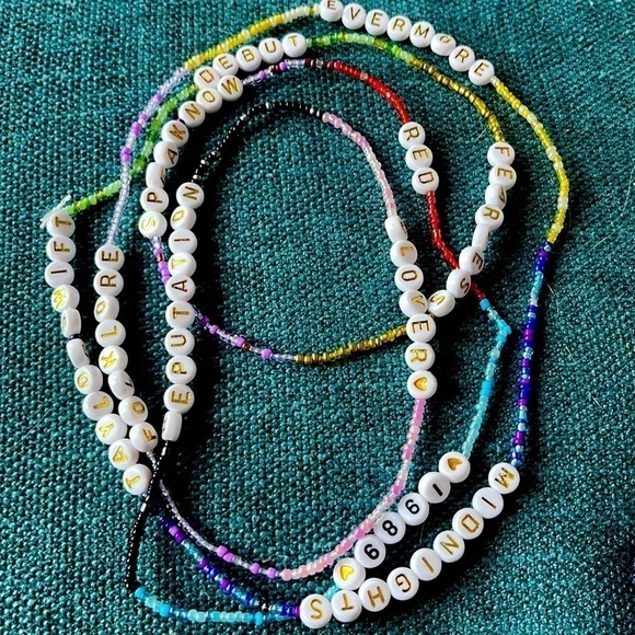 Swiftie Friendship style Memory Bracelet—get 10 favorites on one 58” STRAND - Picture 7 of 8